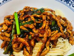 肉丝葱油拌面-君东记本帮面馆(天钥桥路店)