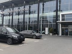 -天津波士信达奔驰4S店(卫津南路店)