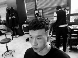 -尼特斯男士发型馆