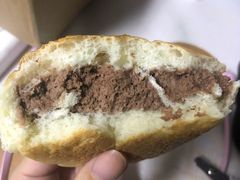 冰淇淋面包榛子巧克力味-丁香西饼屋(桂林路店)