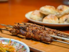 羊肉串-乡村馕坑肉·烧烤·新疆菜·本地人更爱吃(阿勒泰首店)