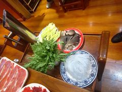 -沸炉重庆老火锅(军事博物馆店)