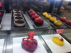 -大中华希尔顿酒店-念自助餐·嗨啤·小龙虾