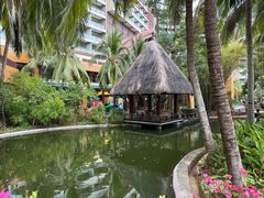 -三亚湾海居雅高铂尔曼度假酒店