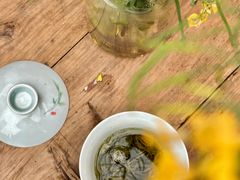 毛峰绿茶-何师烧烤Pro ·小龙虾·江湖川菜·精酿啤酒(太古里店)