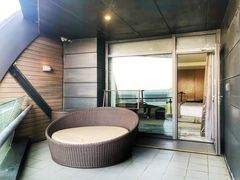 -上海滴水湖皇冠假日酒店