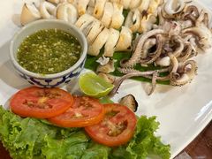 -Dang restaurant (patong phuket)