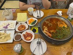 -喇喇排骨火锅·传统韩式脊骨汤(望京西园总店)