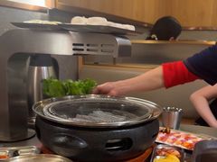 -围炉肉舍•炭烤活鳗•丹东海鲜烤肉(步行街店)