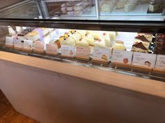 面包甜点陈列柜-那家面包房(珠江路店)