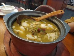 石锅酸菜鱼-周鱼小馆石锅酸菜鱼(活力汇店)