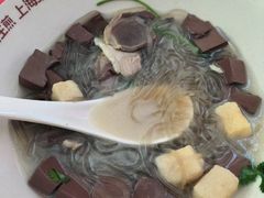 -小杨生煎(金山百联购物中心3楼店)
