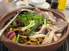 -胡须佬鸡煲四季火锅店(石厦西村直营店)