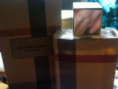 -BURBERRY(上海港汇恒隆广场店)