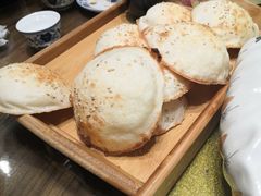 -方国老头包子·39年威海本地老字号•小船海鲜疙瘩汤