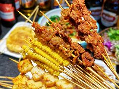 -卞二小串·鹤岗烧烤·坑烤(永定路店)