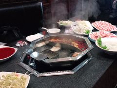 -鼎汇丰重庆老火锅(鞍顺园店)