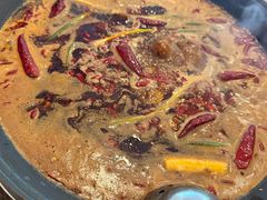-黄潇洒老火锅(九眼桥宏济巷店)