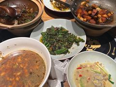 -吃饭皇帝大土家民族菜(正大广场店)