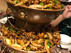 网红秘制双层美蛙锅-还是那家•秘制活鱼现烤•香辣美蛙(独墅湖邻里中心店)