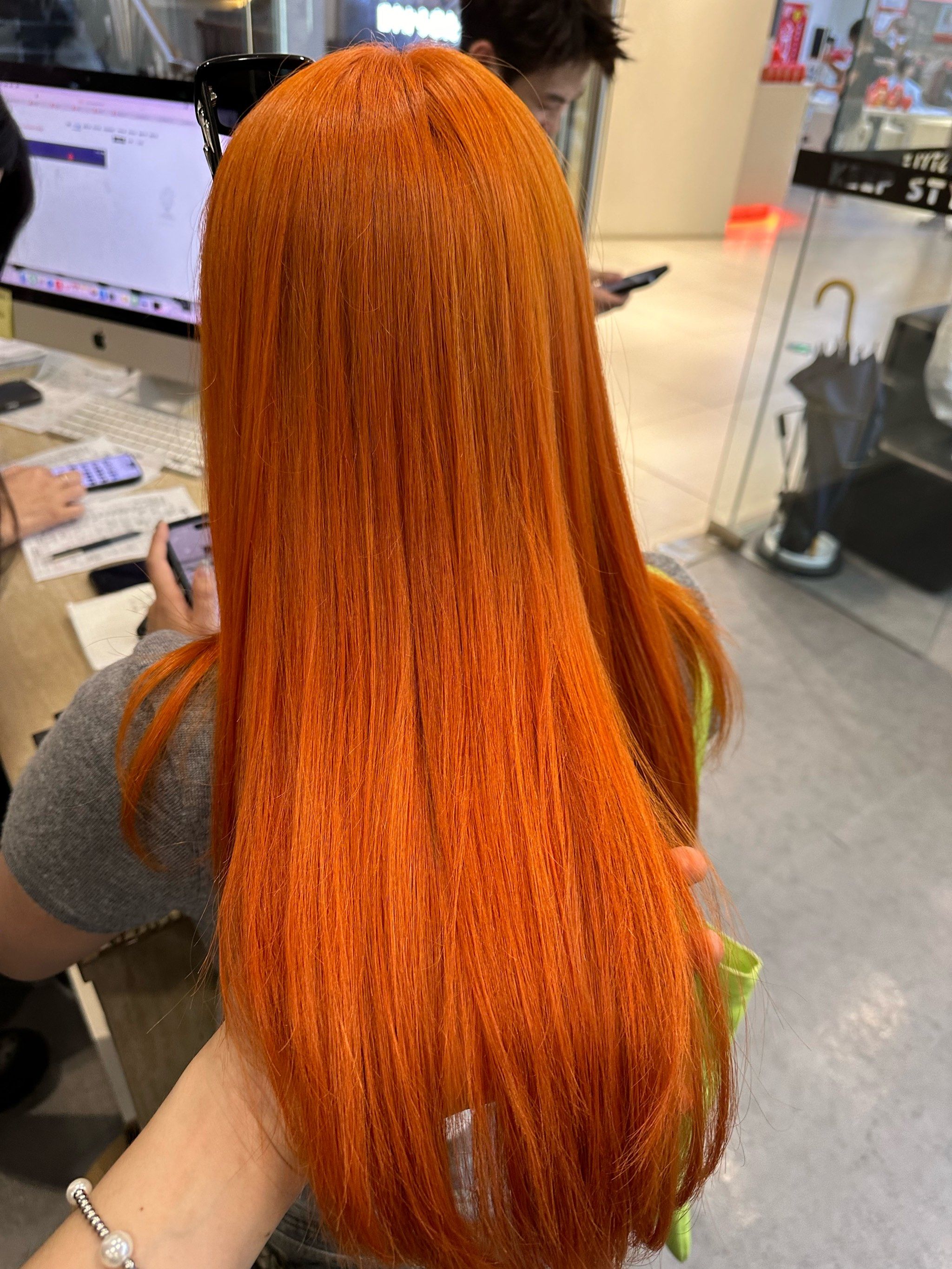 橙色染发超炫酷哦
