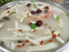 菌菇土鸡汤锅-阆辣荟餐饮(老味道8年·古城店)