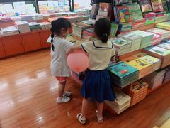 -西西弗书店&矢量咖啡(壹方购物中心店)