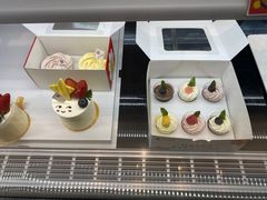 -花花卷卷·鲜食蛋糕(静安久光百货店)