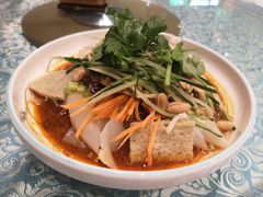 石河子凉皮-巴扎美食·新疆菜·西域歌舞表演餐厅(新疆大厦店)