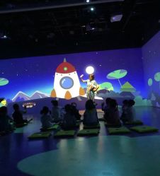 -小鸡哆哆故事屋·儿童乐园(嘉里城店)