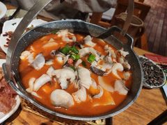 -老滇山寨•云南特色菜•地方菜•民族风情歌舞表演(金碧店)