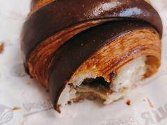 巧克力香蕉羊角包-OUR Bakery(三里屯太古里店)