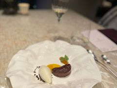 巧克力奶油-广州四季酒店·佰鲜汇·现代法餐