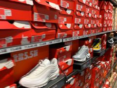 -NIKE上海青浦优选体验店