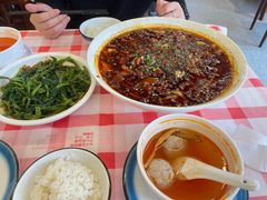 -洪霞餐馆·川菜·鲜货现炒(两江春城店)