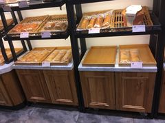 -皇冠幸福里动物奶油生日蛋糕(工业三路店)