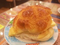 招牌菠萝包-金华冰厅