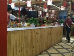 -袁记串串香(泉水轻轨站店)
