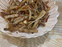 -江城燕子大排档(江汉路步行街店)