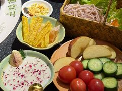 -菌自由丨野生菌火锅特色庭院餐厅(丽江古城店)