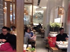 -三人行骨头王火锅(长寿店)