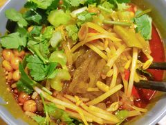 自热酸辣粉-付小姐在成都(川沙店)