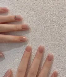 -悦指间美甲美睫