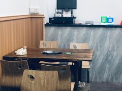 大堂-奇味鸡煲(麦地店)