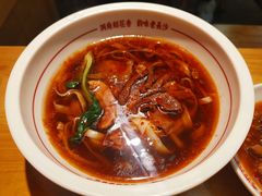 -呷佬·长沙手工米粉(金沙江路店)