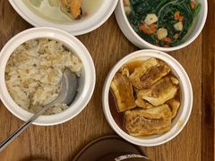 -雪梅月子中心(华侨城店)