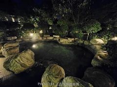 -英德宝晶宫天鹅湖茶语温泉