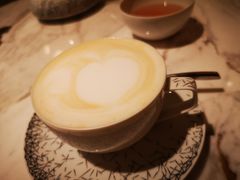 生姜红茶拿铁-théATRE 茶聚场(王府中環店)
