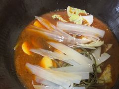 铁锅炖-北京龙庆四季香农家饭庄·灶台鱼·碳烤虹鳟鱼(龙庆峡店)