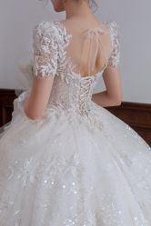 -艾米丽婚纱礼服